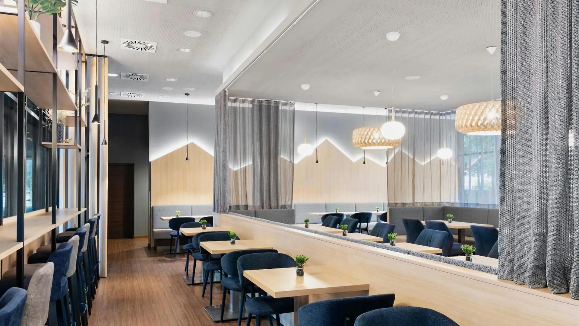 Courtyard By Marriott Munich City East